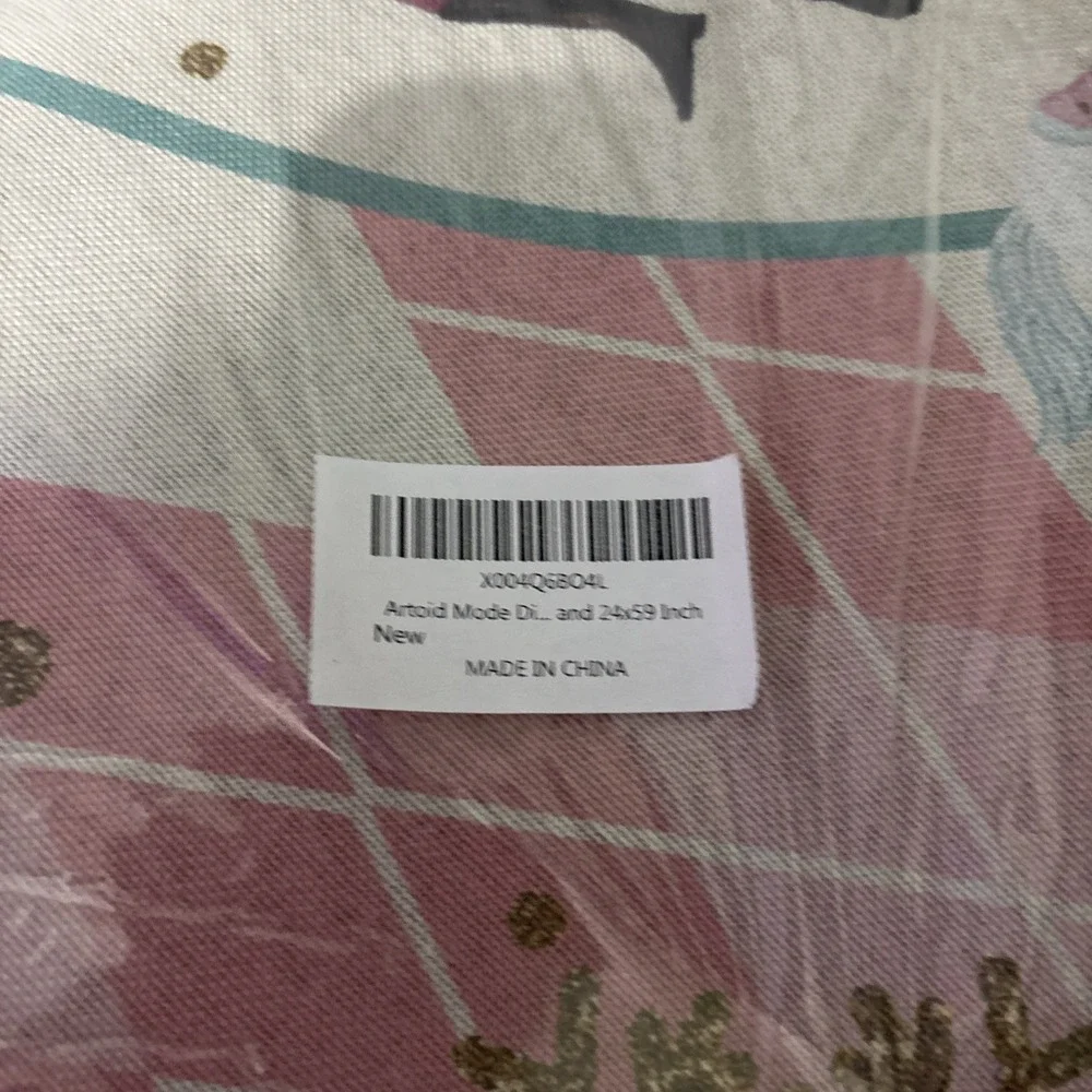 Does not apply diamond plaid